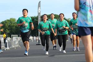 BIB: 442, 692
                            <button type="button" onclick="openModal(5173044)" class="btn btn-primary btn-sm float-right btn-popup" data-toggle="modal" data-target=".modal-high-quality">
                        <i class="fas fa-shopping-cart"></i> Add to Cart
                    </button>
                                            <button type="button" onclick="isThisMe(5173044, true)" class="btn btn-success btn-sm float-right btn-popup btn-isme hidden" data-toggle="tooltip" data-placement="bottom" title="นี่คือรูปของคุณใช่ไหม คลิกที่นี่เพื่อเอาเข้าอัลบั้ม">
                        <i class="fas fa-plus"></i> Add to album
                    </button>
                    <button type="button" onclick="isThisMe(5173044, false)" class="btn btn-warning btn-sm float-right btn-popup btn-isnotme hidden">
                        <i class="fas fa-ban"></i> Remove from album
                    </button>